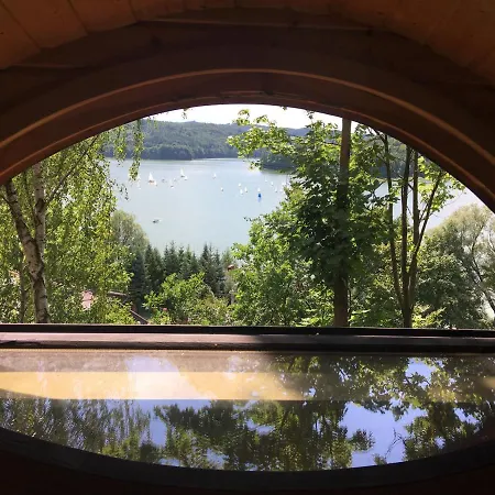 Hytte View